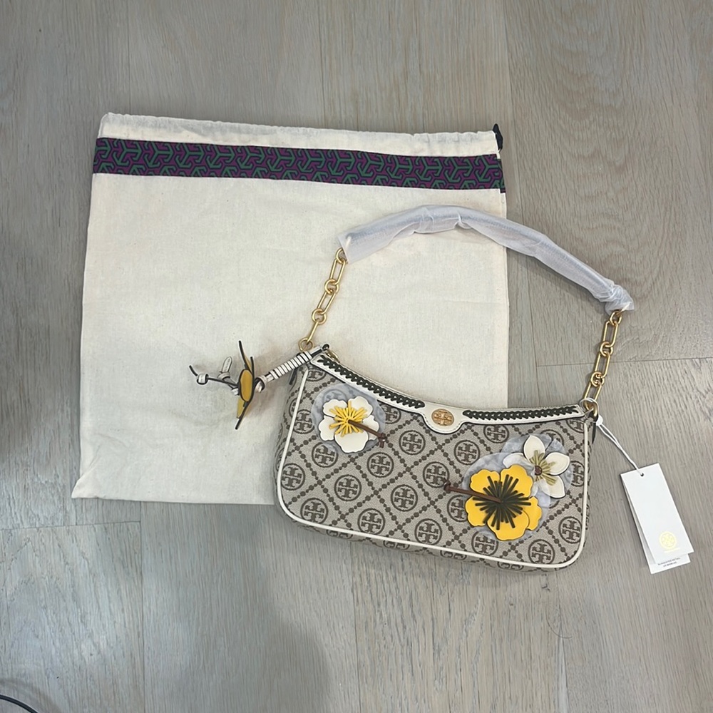 Tory Burch bag/purse, NEW WITH TAG.